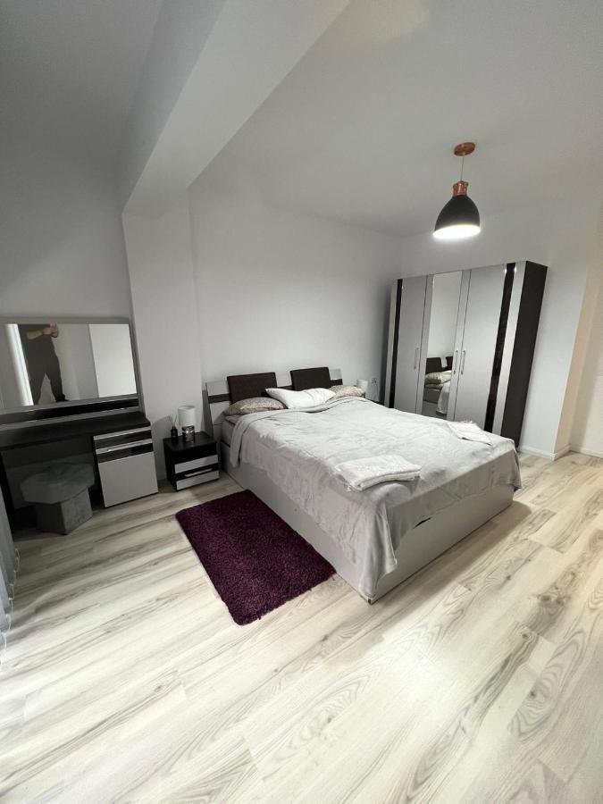 Chic Apartament Complex Inamstro Iasi Exterior foto